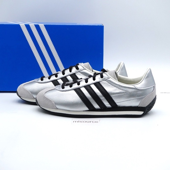 NEW adidas Originals Country OG Leather Sneakers JH6337 Silver - Picture 1 of 13